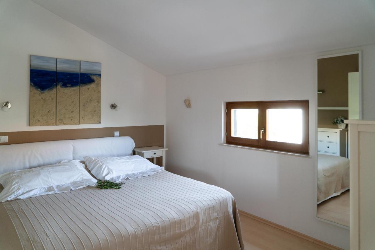 Ferienwohnungen VI La Mare With Heated Pool 扎达尔 外观 照片